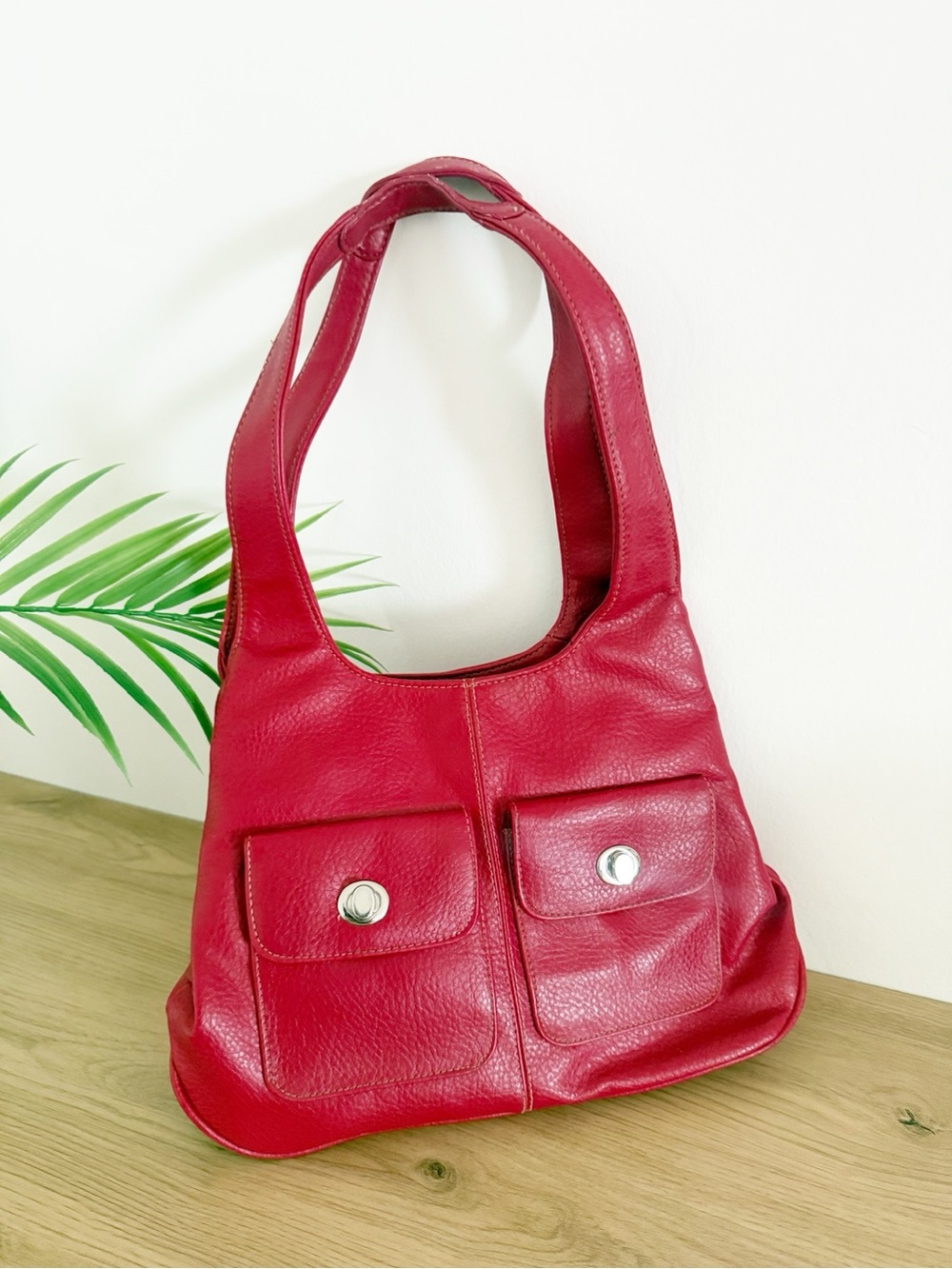 Red Pebbled Faux Leather Y2K Shoulder Bag
